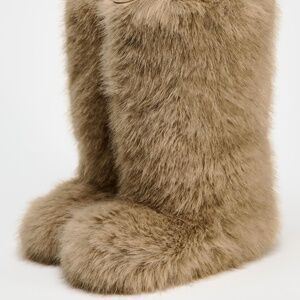 Zara faux fur boots ski collection